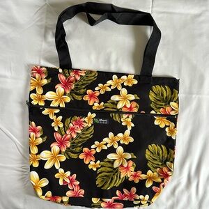 Nani Island Tote Bag